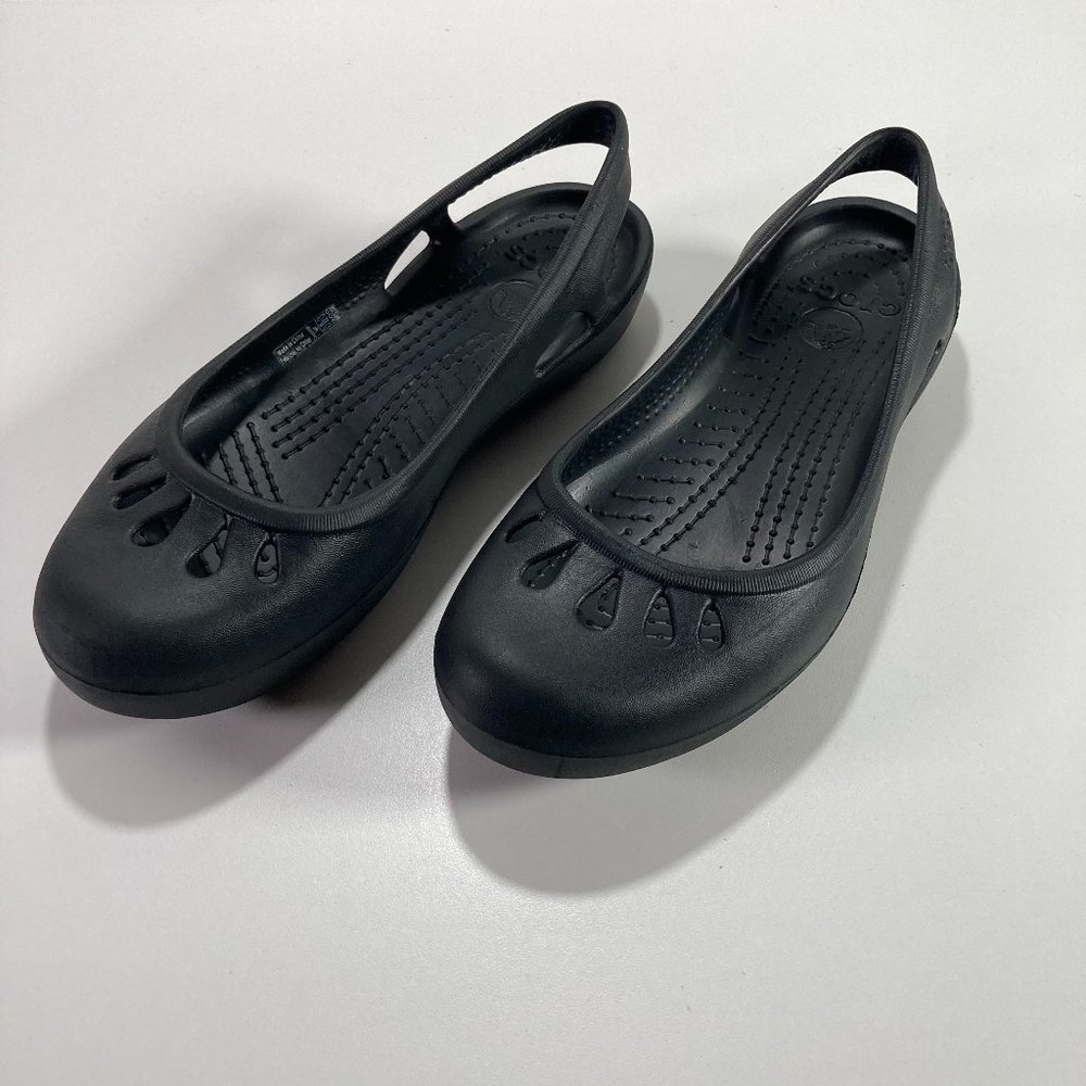 Crocs Womens Black Taylor Closed Toe Slip On Cut Out Slingback Flats